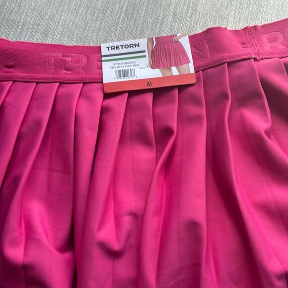 NWT New Tretorn Pink Pleated Athletic Skort Size Medium - Picture 3 of 5